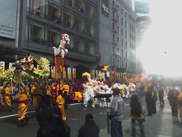 Yau Kung Moon lion dancers in Union Square