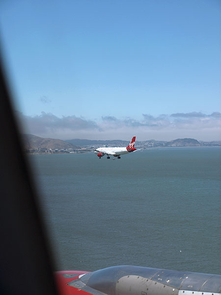 Virgin America flight from JFK landing at SFO